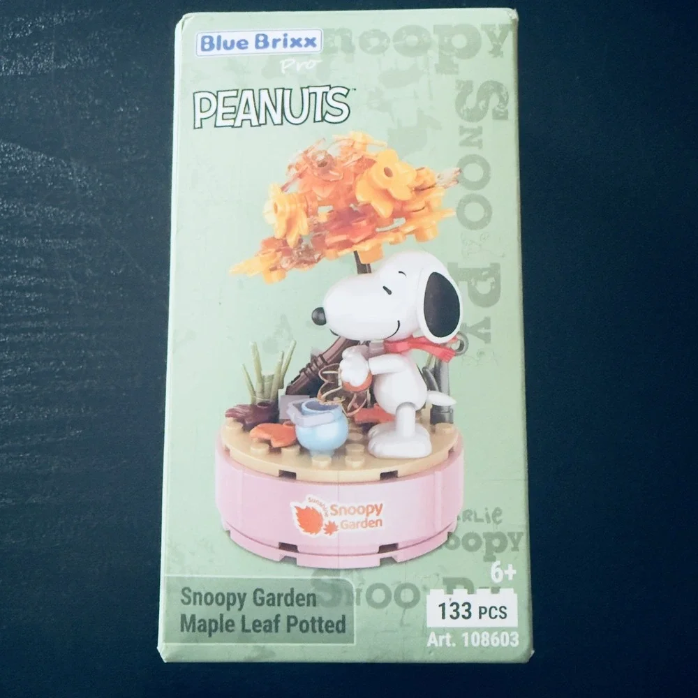 Blue Brixx Pro Snoopy Garden Maple Leaf Potted Set 108603 133 PCS New Sealed